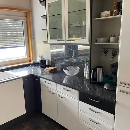 Haus Mit Aussicht S3-bahn, B14-strasse, Wlan Lägenhet